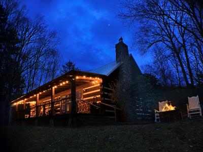 King of the Hill Log Cabin